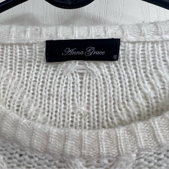 Anna Grace Cream Knobby sweater small - Picture 5 of 7